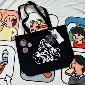 PALACE Black Graphic Tote Bag